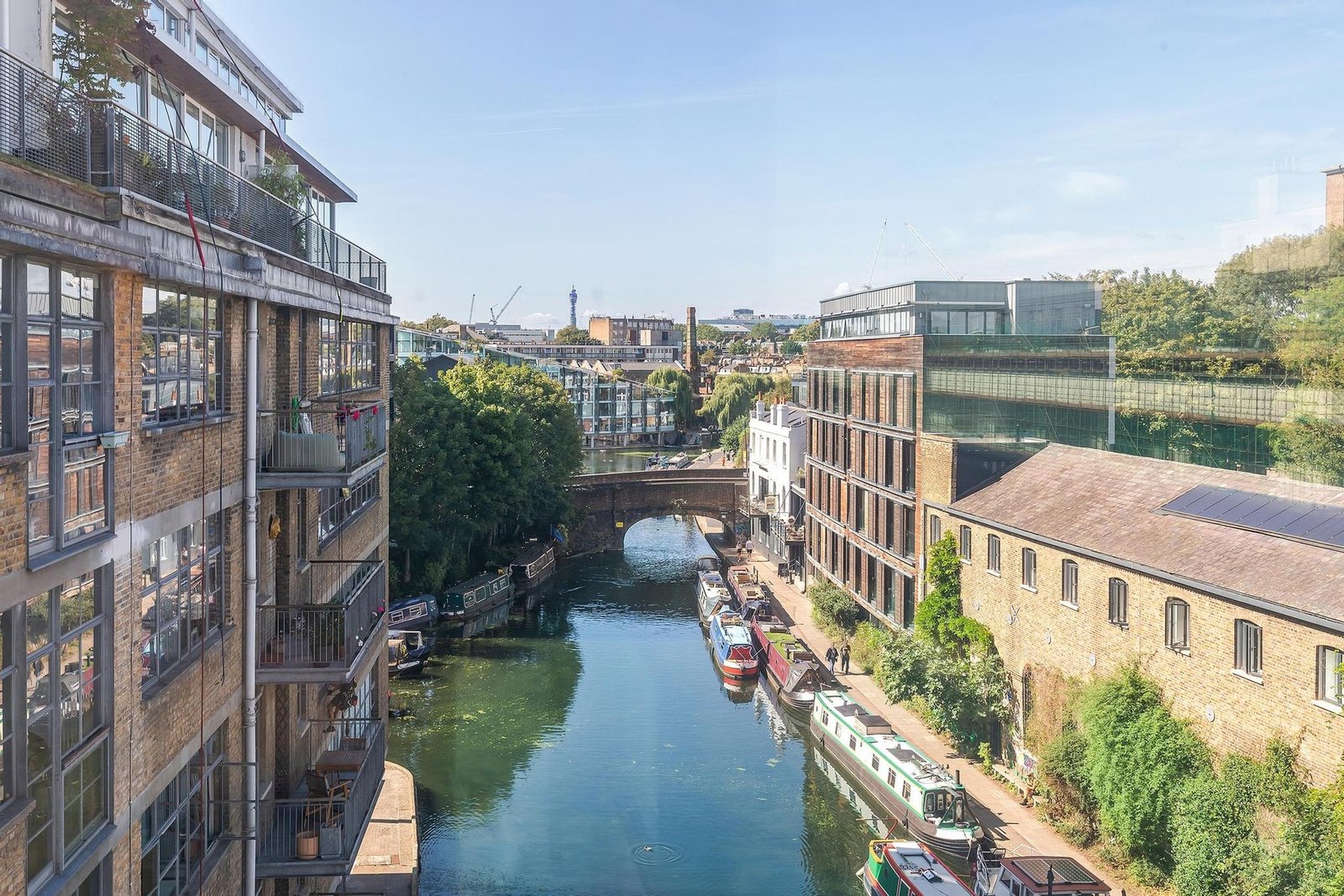 Canal Building, Angel