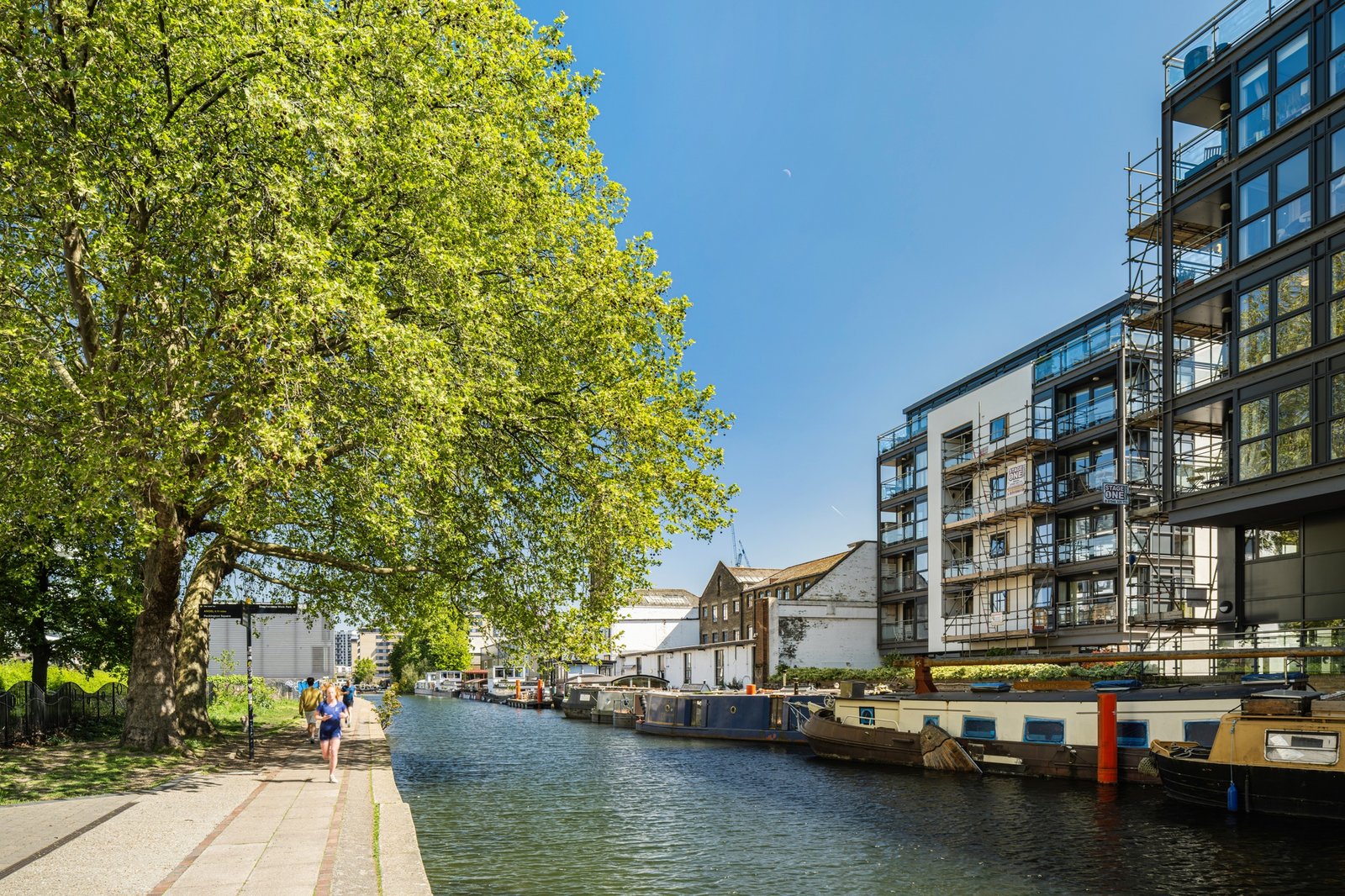 Canal Building, Angel